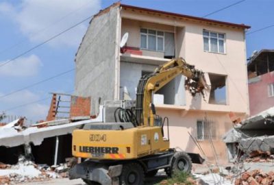 Yıkımlarda büyük risk