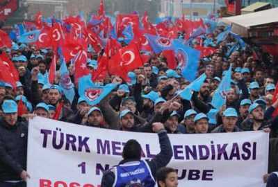 5 bin çalışanla gövde gösterisi