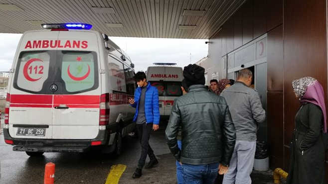 60 kişi ‘tatlı’dan zehirledi 60 kişi ‘tatlı’dan zehirledi