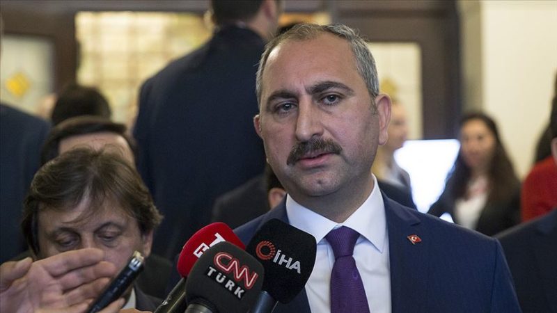 Adalet Bakanı Abdulhamit Gül, eski korgeneral Metin İyidil ile ilgili