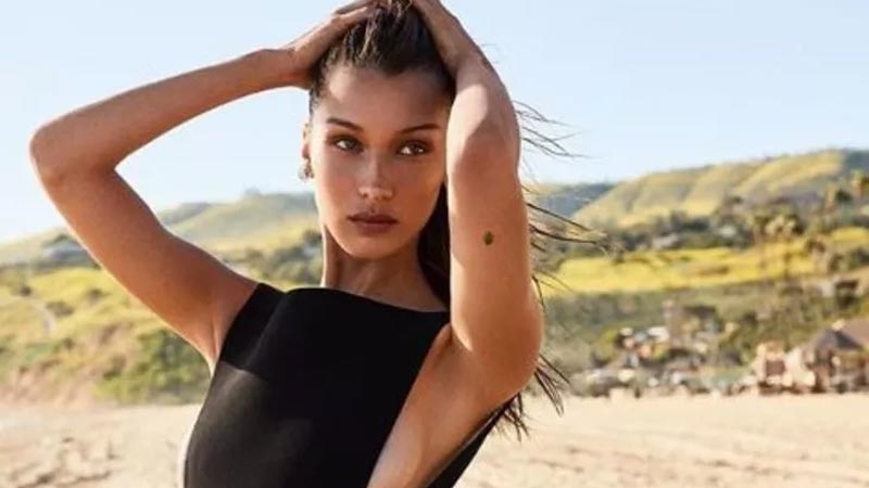 Ayna selfie’si hayranlarını mest etti Ayna selfie’si hayranlarını mest etti