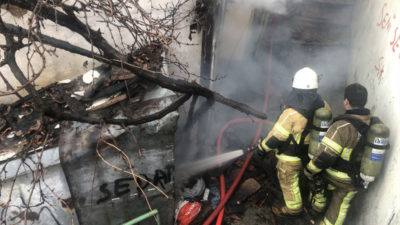 Bursa’da akıl almaz olay! Annesine kızdı evi yaktı
