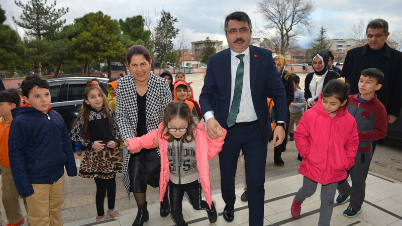 Karnesini almaya başkanın makam aracıyla gitti