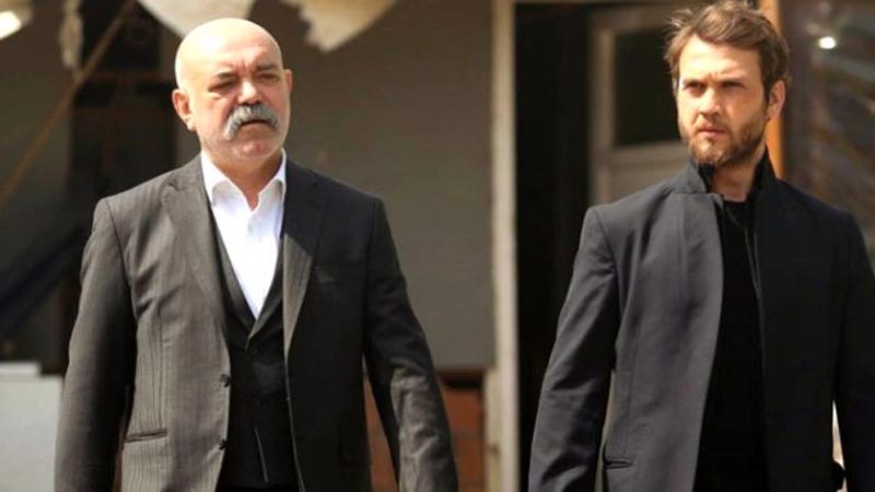 Çukur’un ‘İdris Babası’ diziden neden ayrıldığını açıkladı Çukur’un ‘İdris Babası’ diziden neden ayrıldığını açıkladı