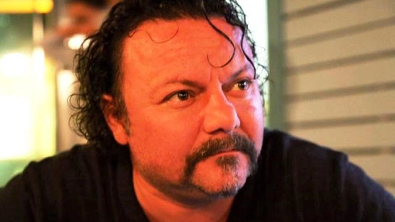 Ünlü isim evinde evinde ölü bulundu!