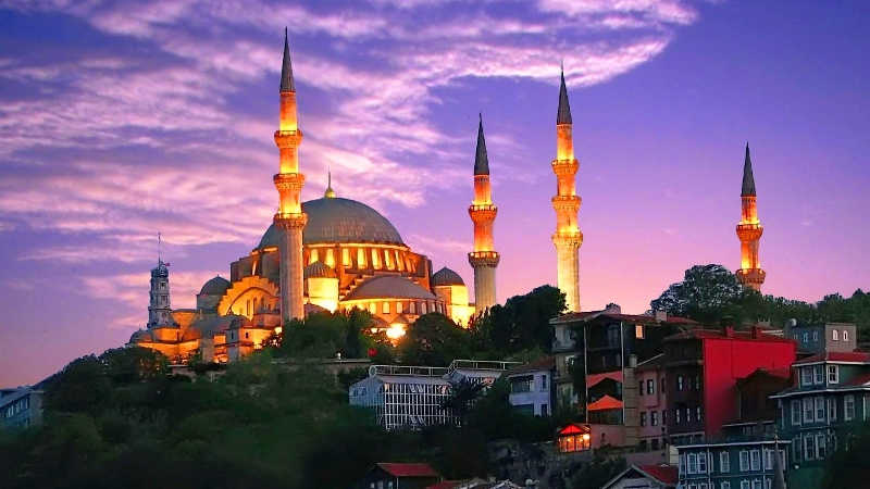 Turist Edirne’ye 270 milyon Euro bıraktı