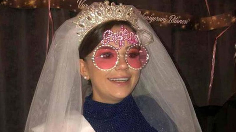 9 Şubat'ta sevgilisi Kenan Koçak'la nikah masasına oturacak olan popçu