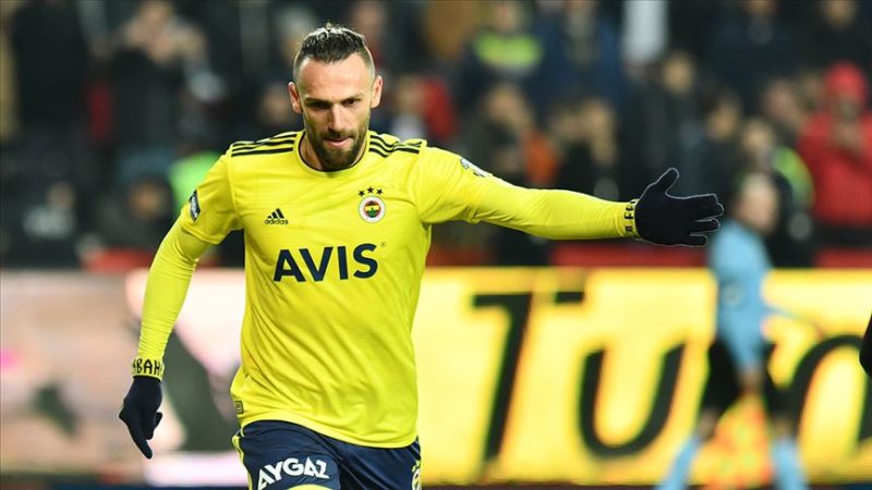 Muric ‘ikinci sarı kartı bilerek gördü’ eleştirilerini yanıtladı Fenerbahçe'nin Kosovalı futbolcusu Vedat Muric, "Planlı yapsam, gol atınca formamı
