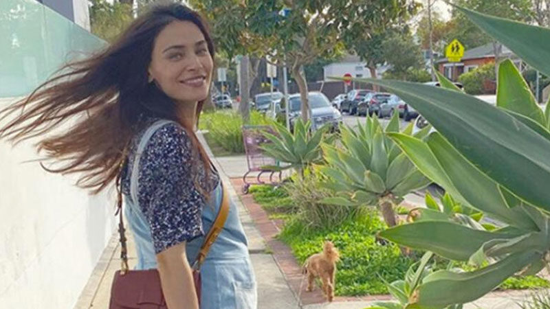 Amerika'ya yerleşen Saadet Işıl Aksoy, anne olmak için gün sayıyor.