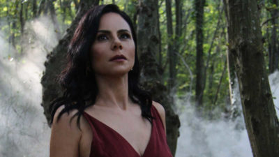 Şarkılarını yollarda yazıyor