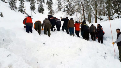Çığda kaybolan işçiden acı haber