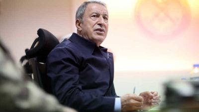 Bakan Akar, İranlı mevkidaşı ile görüştü