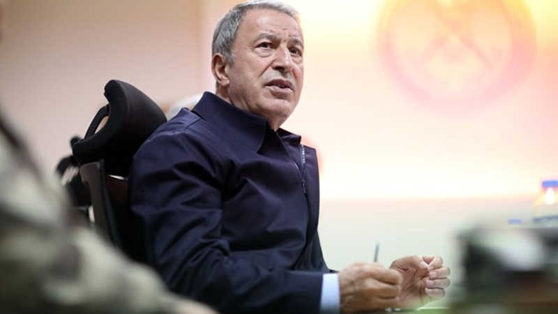 Bakan Akar, İranlı mevkidaşı ile görüştü