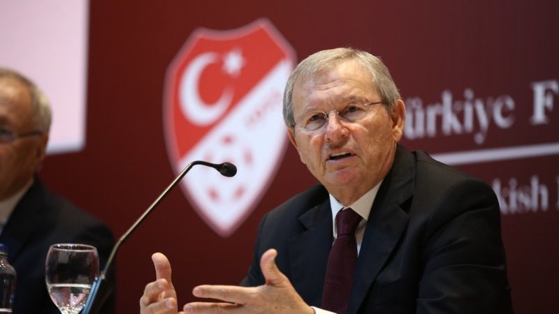 MHK Başkanı konuştu; Kimseden izin ve talimat almam Türkiye Futbol Federasyonu (TFF) Merkez Hakem Kurulu (MHK) Başkanı Zekeriya