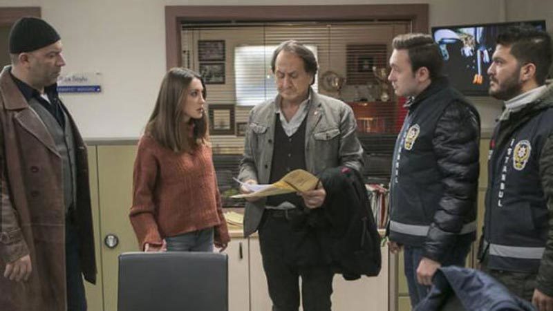 Kanal D'de 14 sezondur ekrana gelen fenomen dizi Arka Sokaklar'ın
