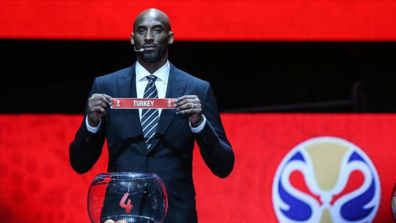 ABD'li ünlü basketbolcu Kobe Bryant, California'da geçirdiği helikopter kazasında hayatını