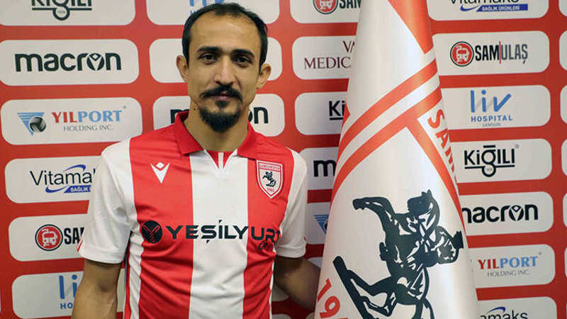 Burak Çalık Samsun’a imza attı TFF 2. Lig Beyaz Grup ekiplerinden Yılport Samsunspor, Yukatel Denizlispor'dan