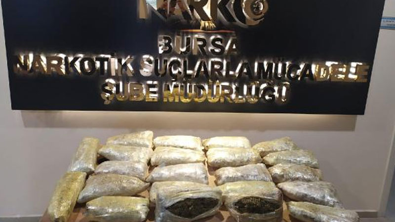 Bursa'da 16 kilogram esrar ele geçirdi 1 bursa uyuşturucuu