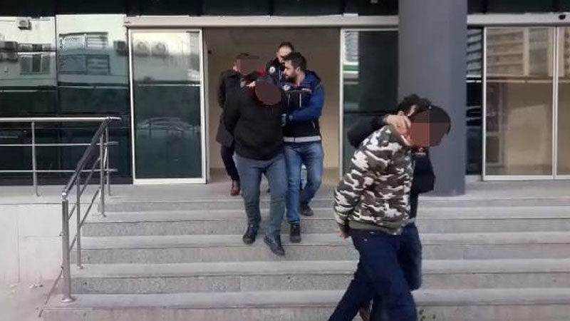 Bursa'da uyuşturucu ticaretine yönelik düzenlenen operasyonda gözaltına alınan 4 şüpheliden