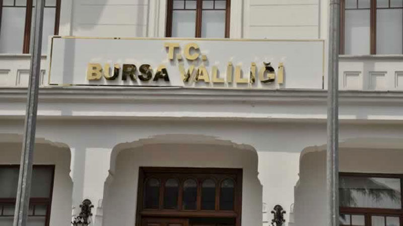 Bursa Valiliği, koronavirüs tedbirleri kapsamında yeni kararlar alındığını açıkladı.
