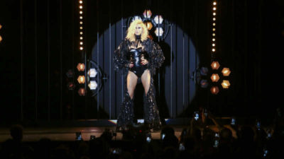 Podyumda Akkaya şov