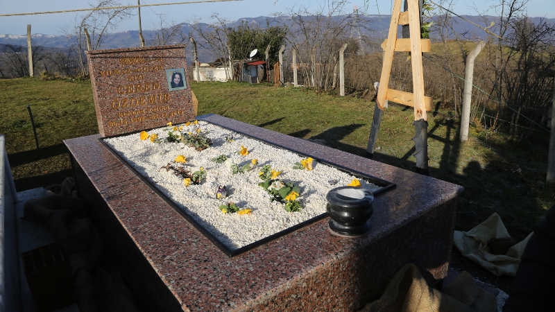 Ceren’in mezar taşında duygulandıran mesaj