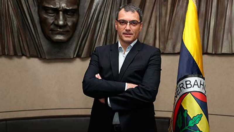 Damien Comolli’den açıklama geldi Fenerbahçe’deki sportif direktörlük görevinden istifa eden Damien Comolli, sosyal medya