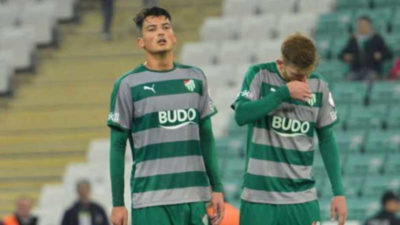 Bursaspor’da bir ayrılık daha