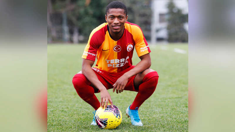 G.Saray açıkladı… Jesse 4,5 yıllık… Galatasaray, Eskişehirspor ile yollarını ayıran 23 yaşındaki Nijeryalı kanat oyuncusu