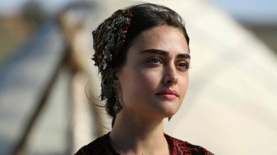 Diriliş’in Halime Hatun’u güzelliğiyle büyülüyor!