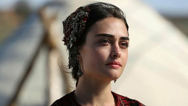 Diriliş’in Halime Hatun’u güzelliğiyle büyülüyor!