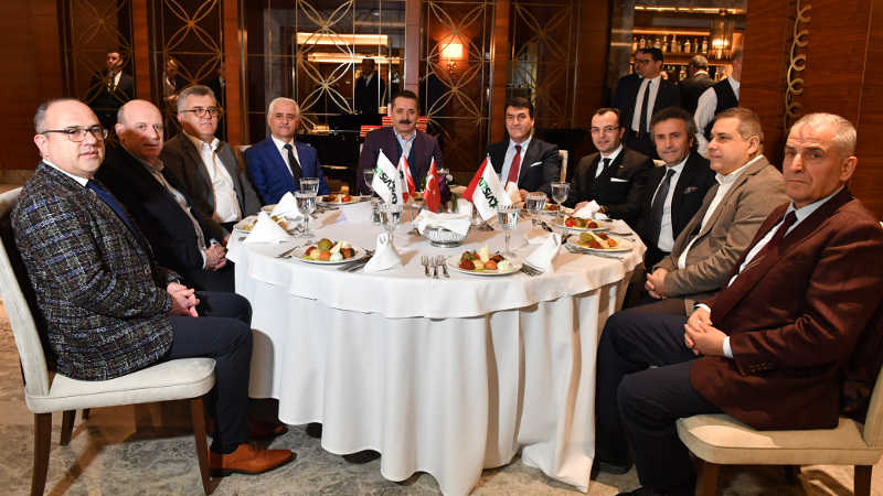 BATISİAD’dan Cavit Çağlar’a Onur Ödülü