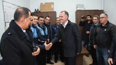 Protokol yeni yıla görev başındaki kamu çalışanlarıyla birlikte girdi