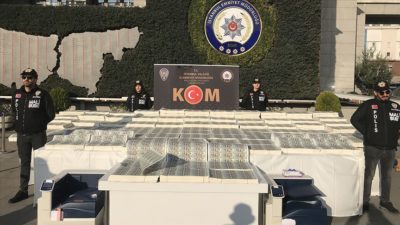 Operasyonda ele geçirildi! Hepsini FETÖ’cülere göndereceklerdi