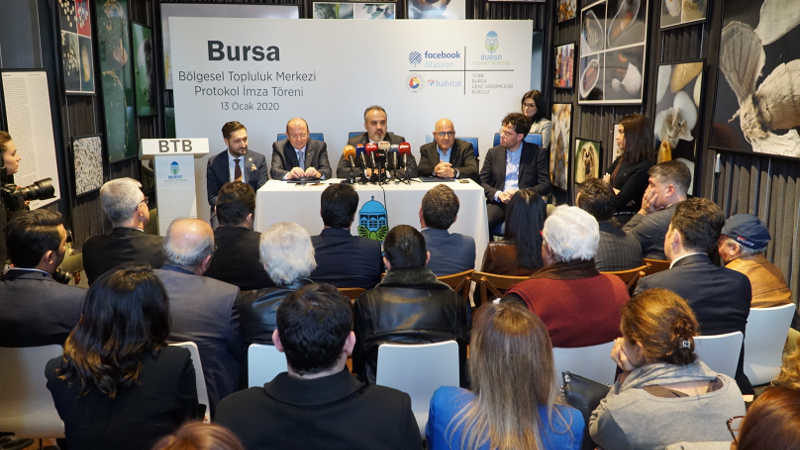 Facebook’tan ilk istasyon Bursa’ya Dünyanın en popüler sosyal medya platformu Facebook, Türkiye'de açmayı planladığı
