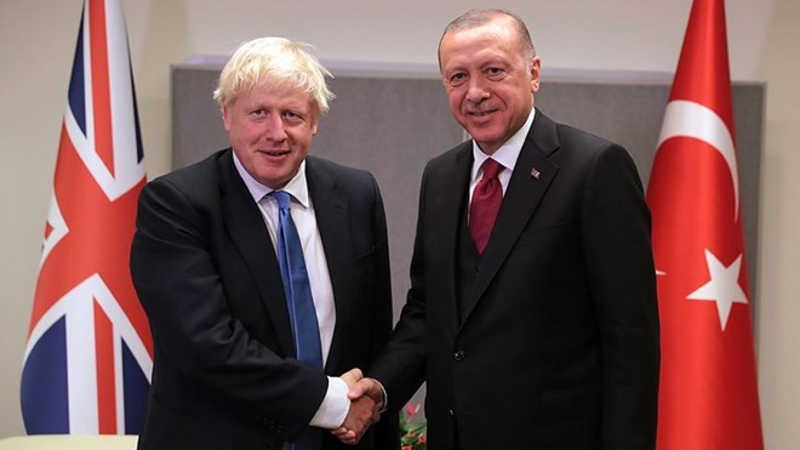 Cumhurbaşkanı Erdoğan, İngiltere Başbakanı Johnson ile görüştü Cumhurbaşkanı Erdoğan, İngiltere Başbakanı Johnson ile görüştü