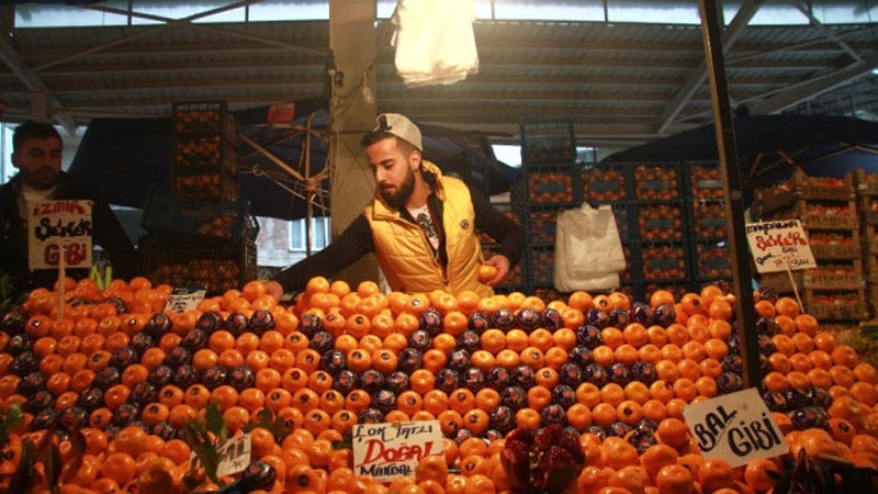Bursalı mandalinacıya kısa sürede rekor beğeni