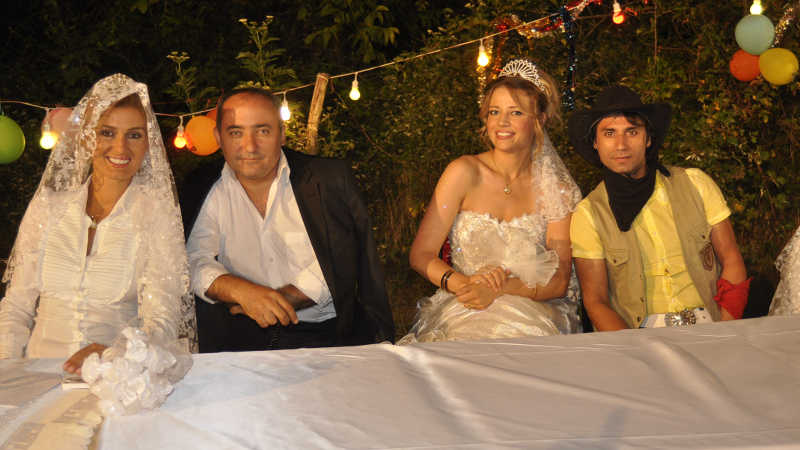 Kendi filmini izlemedi! Kendi filmini izlemedi!