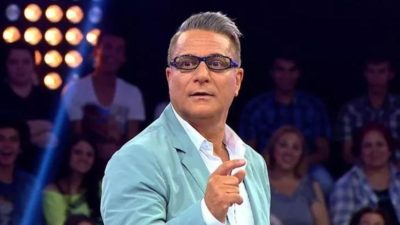 Aylar sonra dışarı çıktı! İşte Mehmet Ali Erbil’in son hali