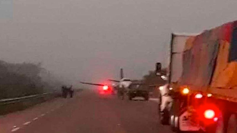 Yola inen uçağa operasyon Yola inen uçağa operasyon