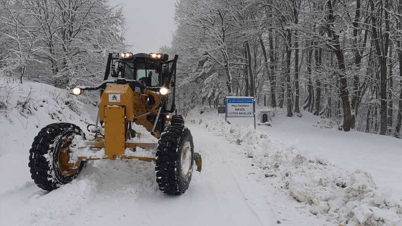 Karla Mücadele 24 Saat Aralıksız Sürüyor