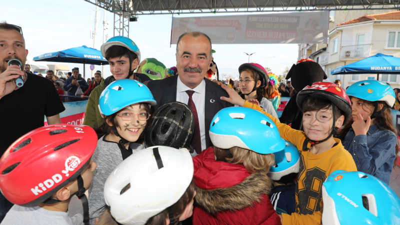 Öğrencilere tatil jesti Türkyılmaz’dan Öğrencilere tatil jesti Türkyılmaz’dan