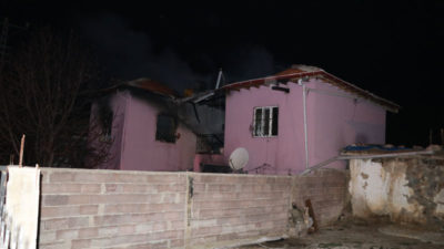 Yangın faciası: 4 ölü, 3 yaralı