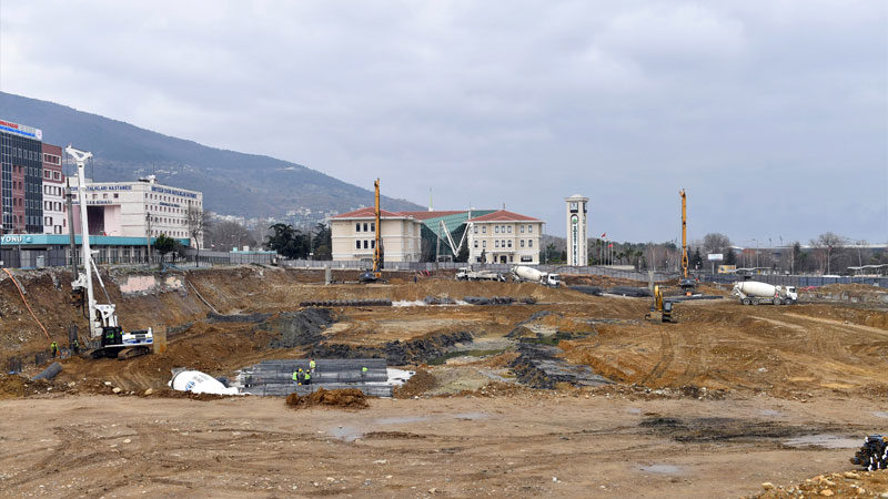 AK Parti Osmangazi İlçe Başkanı Ufuk Cömez ve yönetim kurulu
