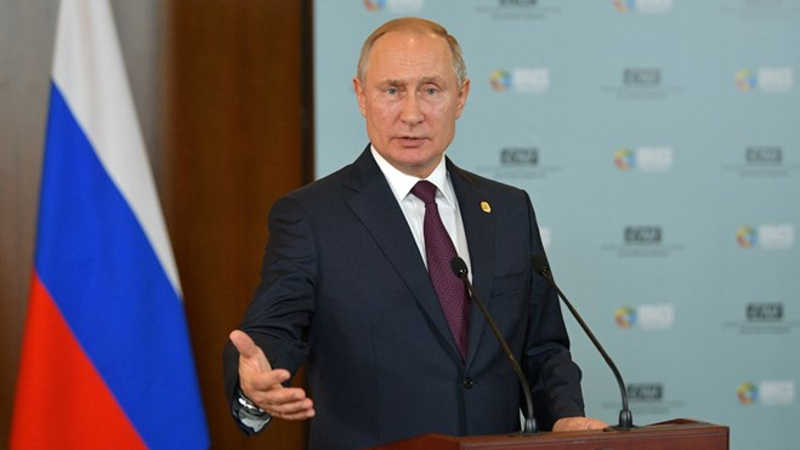 Putin’i taşıyan uçak İstanbul’a indi