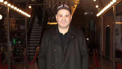 21 yıl önce rol aldığı oyunu izledi