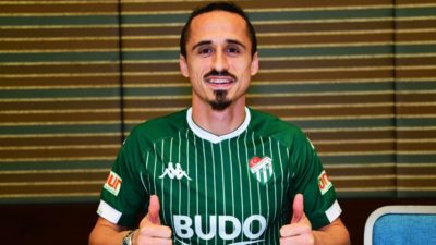 Bursaspor’un yeni transferi konuştu: Beni şarkıyla karşıladı