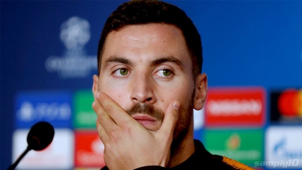 Sinan imzayı attı sırada Podolski var!