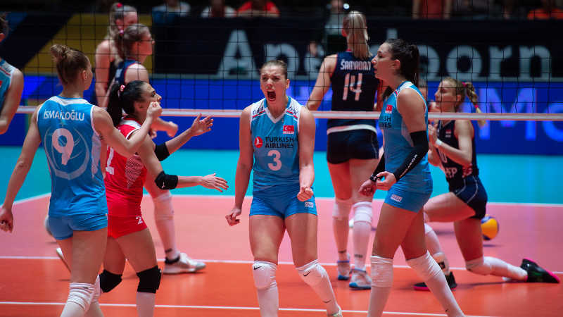 Sultanlar tur arıyor Sultanlar tur arıyor