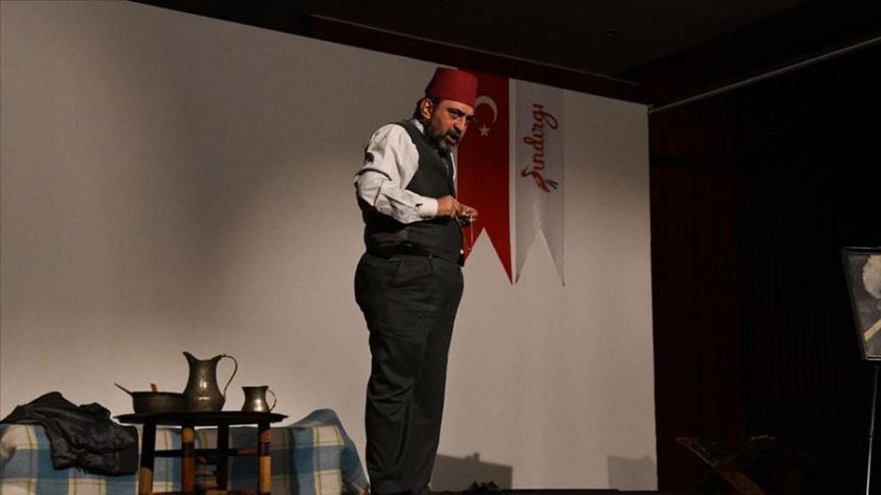 Sinema, dizi ve tiyatro oyuncusu Ahmet Yenilmez'in İstiklal Marşı şairi